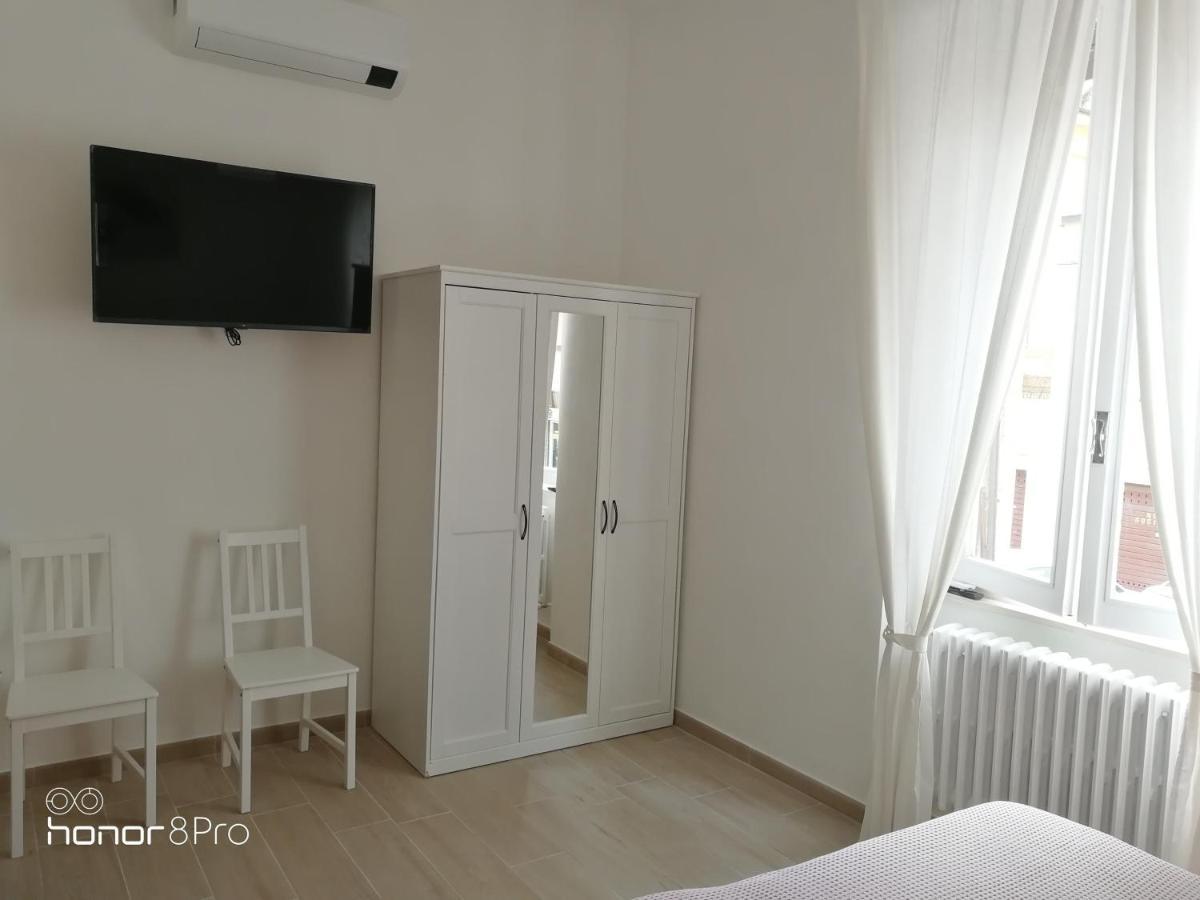 Casa Viorica 2 호텔 안코나 외부 사진